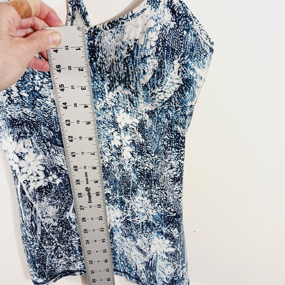 Lululemon Power Y Tank *Luon in Wildwood Multi - Size 4 Blue/Navy/White Cream - Picture 14 of 15